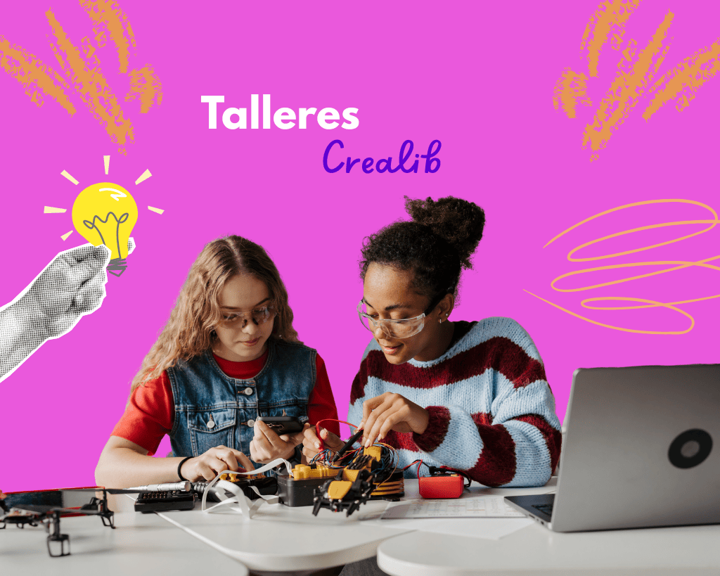 Adolescentes trabajando en un proyecto de robótica durante un taller de educación alternativa en la comunidad Crealib. Educación alternativa para adolescentes